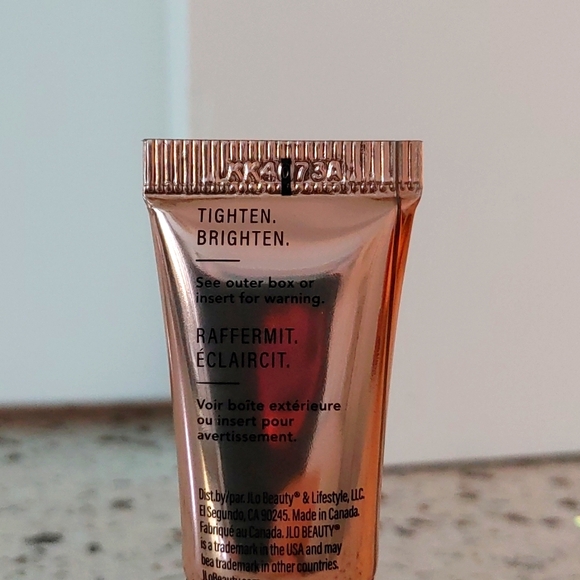 $10 or 5/$25 JLO BEAUTY That JLo Glow Serum 5 ml - Picture 3 of 3